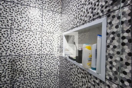 Detalhe banheiro de apartamento à venda com 1 quarto, 54m² em Alphaville Empresarial, Barueri