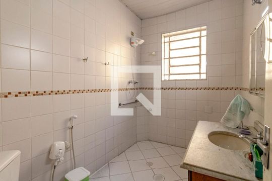Banheiro 01 de casa para alugar com 4 quartos, 264m² em Ipiranga, São Paulo