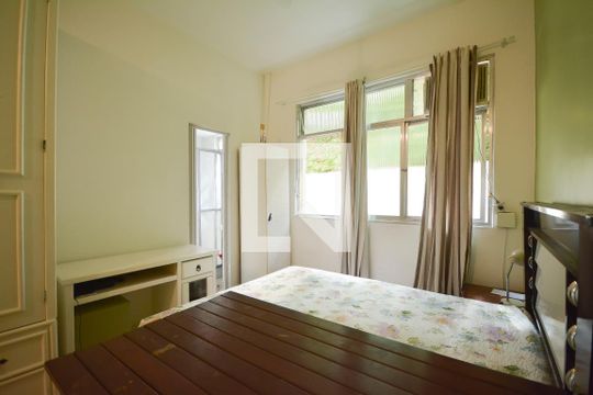 Sala - Quarto de kitnet/studio à venda com 1 quarto, 30m² em Catete, Rio de Janeiro