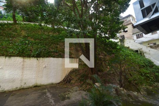 Vista de kitnet/studio à venda com 1 quarto, 30m² em Catete, Rio de Janeiro