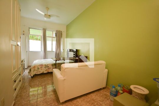 Sala - Quarto de kitnet/studio à venda com 1 quarto, 30m² em Catete, Rio de Janeiro