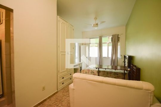 Sala - Quarto de kitnet/studio à venda com 1 quarto, 30m² em Catete, Rio de Janeiro