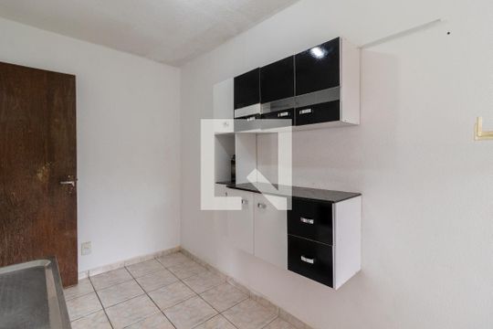 Cozinha de apartamento para alugar com 2 quartos, 65m² em Barro Branco (zona Norte), São Paulo
