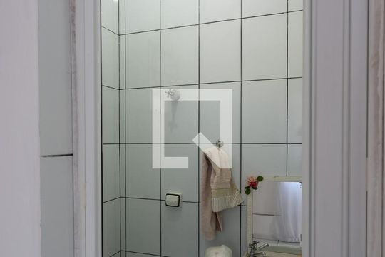 Lavabo de casa à venda com 3 quartos, 200m² em Santa Efigênia, Belo Horizonte