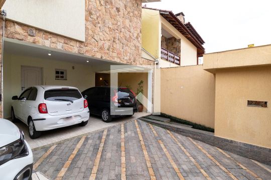 Garagem de casa à venda com 4 quartos, 253m² em Lauzane Paulista, São Paulo