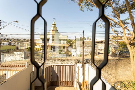 Vista da Suíte 1 de casa para alugar com 2 quartos, 90m² em Setor Leste Universitário, Goiânia