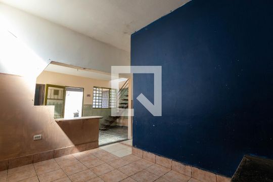 Sala 2 de casa para alugar com 2 quartos, 90m² em Setor Leste Universitário, Goiânia