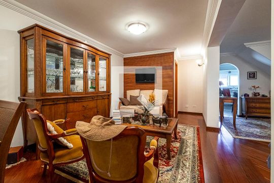 Sala de casa à venda com 3 quartos, 320m² em Vila Madalena, São Paulo