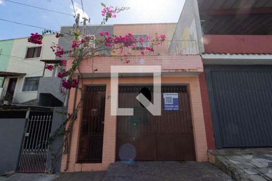 Fachada de casa à venda com 2 quartos, 107m² em Jardim Peri, São Paulo