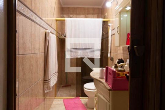 Banheiro de casa à venda com 2 quartos, 107m² em Jardim Peri, São Paulo