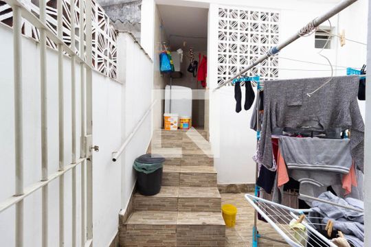 Área de serviço de casa à venda com 2 quartos, 107m² em Jardim Peri, São Paulo