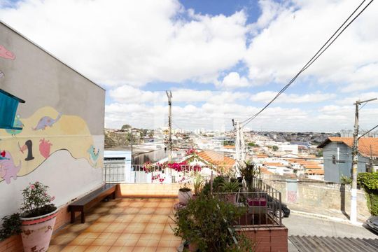 Vista Sala de casa à venda com 2 quartos, 107m² em Jardim Peri, São Paulo