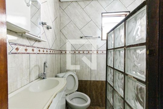 Banheiro Quarto 1 de casa para alugar com 3 quartos, 260m² em Jardim Haydee, Mauá