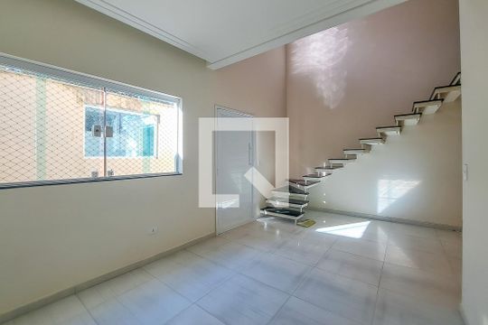 Casa à venda com 3 quartos, 143m² em Anchieta, São Bernardo do Campo