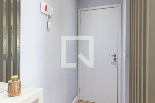 Entrada de apartamento para alugar com 2 quartos, 94m² em Vila Nair, São Paulo
