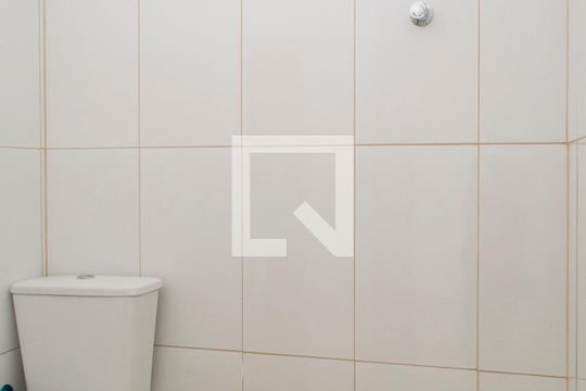 Banheiro de kitnet/studio para alugar com 1 quarto, 30m² em Mandaqui, São Paulo