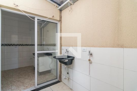 Área de Serviço de apartamento à venda com 2 quartos, 47m² em Vila Luzita, Santo André