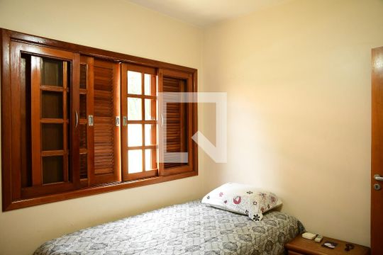 Suíte 2 de casa de condomínio para alugar com 4 quartos, 380m² em Pinus Park, Cotia