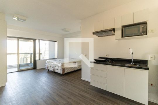 Kitnet/Studio para alugar com 1 quarto, 39m² em República, São Paulo