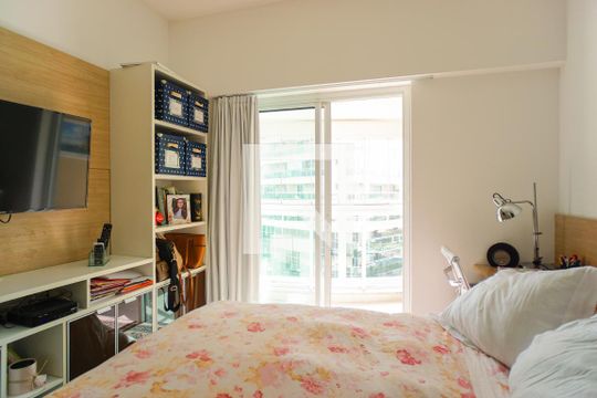 Suíte de apartamento à venda com 2 quartos, 80m² em Barra da Tijuca, Rio de Janeiro
