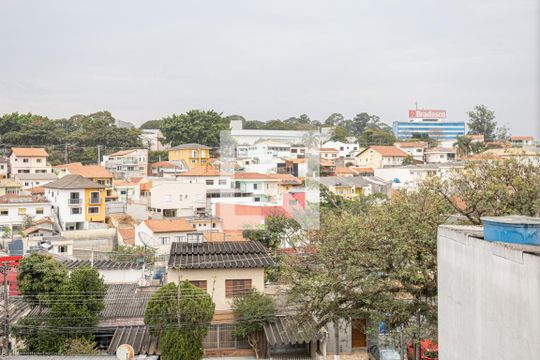 Vista de casa à venda com 2 quartos, 144m² em Vila Campesina, Osasco