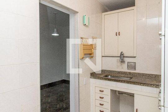 Cozinha de apartamento à venda com 2 quartos, 60m² em Tauá, Rio de Janeiro