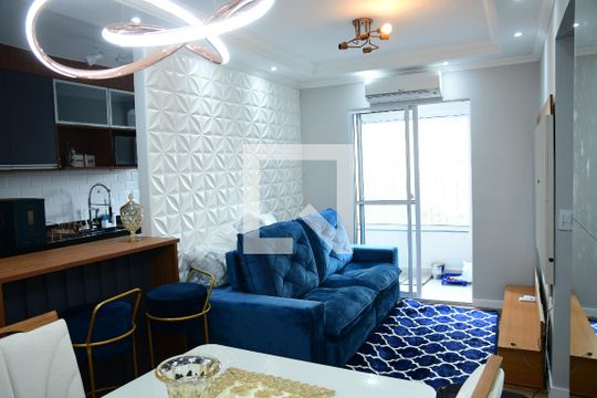 Sala de apartamento para alugar com 2 quartos, 53m² em Jardim Colibri, Cotia