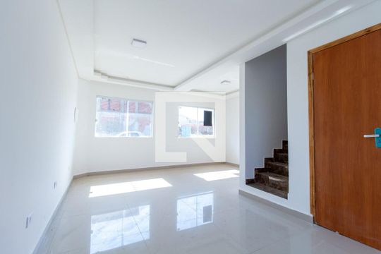 Casa à venda com 2 quartos, 120m² em Campo de Santana, Curitiba