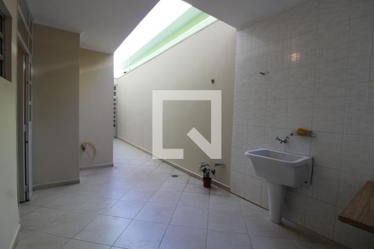 Área de Serviço de casa à venda com 3 quartos, 175m² em Jardim Piqueroby, São Paulo
