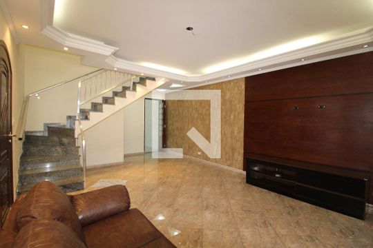 Casa à venda com 3 quartos, 175m² em Jardim Piqueroby, São Paulo