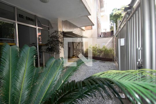 Área comum de apartamento para alugar com 2 quartos, 130m² em Copacabana, Rio de Janeiro