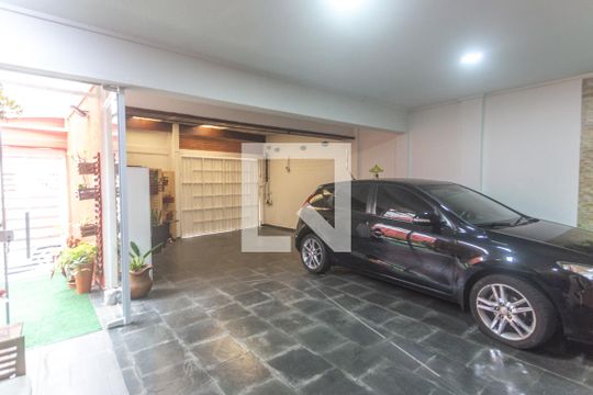 Garagem de casa à venda com 3 quartos, 237m² em Anchieta, São Bernardo do Campo