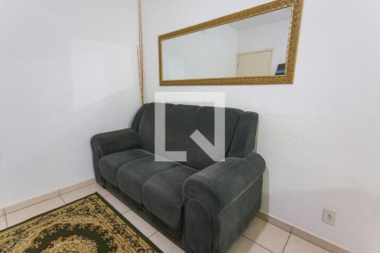 Sala de apartamento para alugar com 2 quartos, 44m² em Gávea, Uberlândia