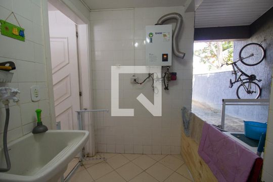 Área de Serviço de casa de condomínio à venda com 3 quartos, 400m² em Vargem Pequena, Rio de Janeiro