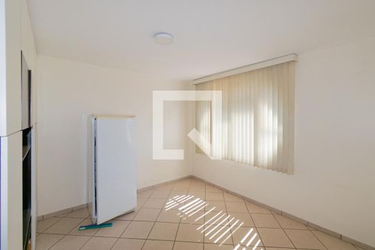 Apartamento para alugar com 1 quarto, 37m² em Asa Norte, Brasília