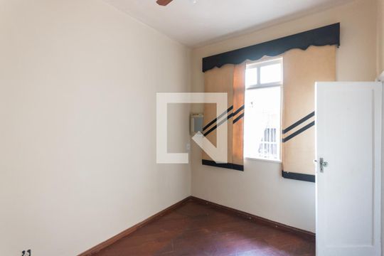 Quarto 1- 2° andar de casa à venda com 5 quartos, 276m² em Vila Isabel, Rio de Janeiro