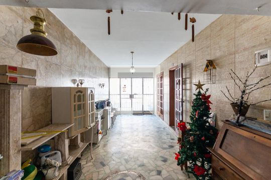 Garagem de casa à venda com 5 quartos, 276m² em Vila Isabel, Rio de Janeiro