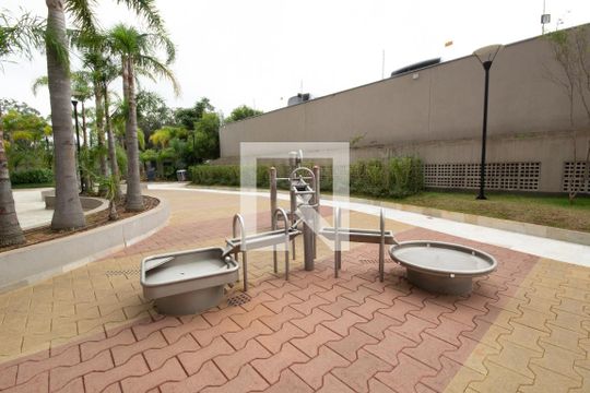 Área comum de apartamento para alugar com 2 quartos, 77m² em Continental, Osasco