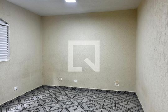 Quarto de casa para alugar com 2 quartos, 92m² em Vila São José (ipiranga), São Paulo