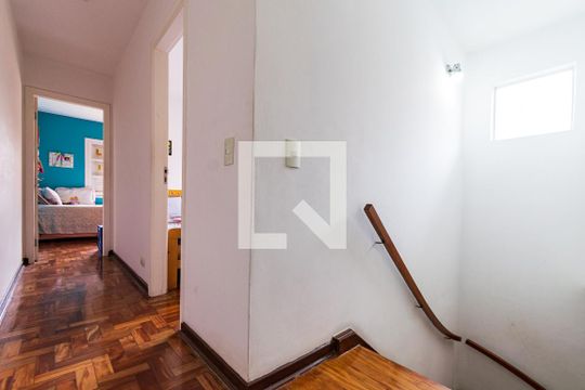 Corredor de casa à venda com 3 quartos, 100m² em Jardim Oriental, São Paulo