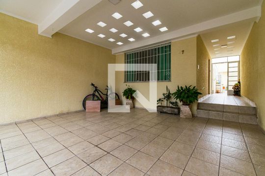 Garagem de casa à venda com 3 quartos, 100m² em Jardim Oriental, São Paulo