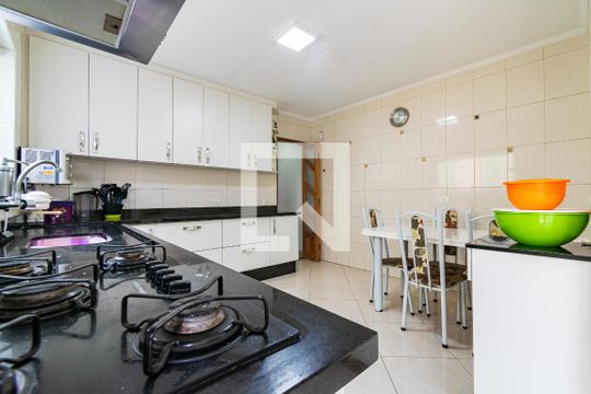 Cozinha de casa à venda com 3 quartos, 100m² em Jardim Oriental, São Paulo