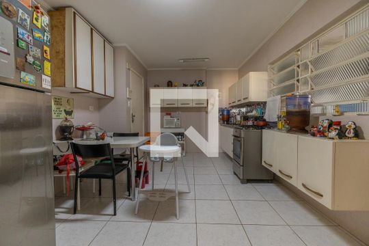 Cozinha de apartamento à venda com 3 quartos, 132m² em Pinheiros, São Paulo