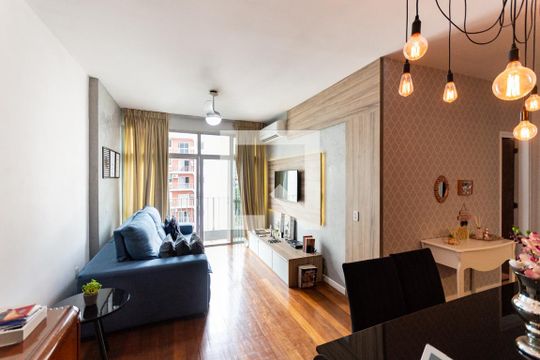 Sala de apartamento à venda com 2 quartos, 90m² em Tijuca, Rio de Janeiro