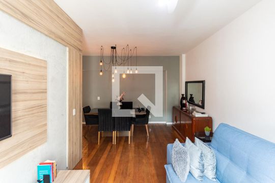 Sala de apartamento à venda com 2 quartos, 90m² em Tijuca, Rio de Janeiro