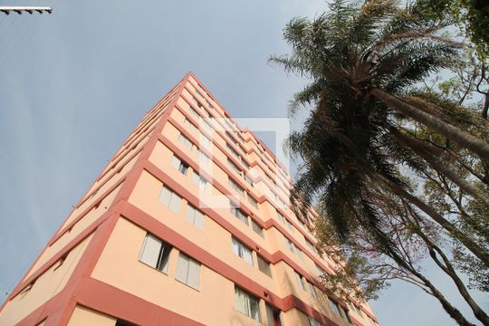 Fachada do Prédio de apartamento para alugar com 2 quartos, 42m² em Jardim Popular, São Paulo