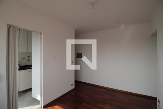 Sala de apartamento para alugar com 2 quartos, 42m² em Jardim Popular, São Paulo