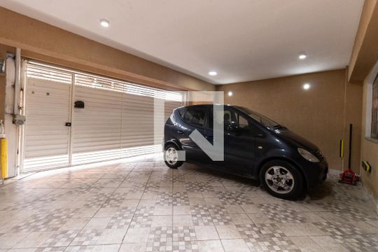 Garagem de casa à venda com 3 quartos, 130m² em Interlagos, São Paulo