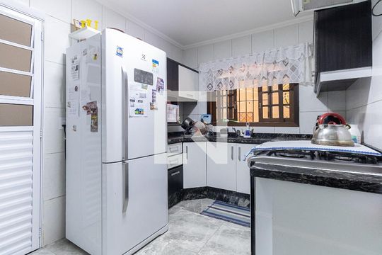 Cozinha de casa à venda com 3 quartos, 130m² em Interlagos, São Paulo