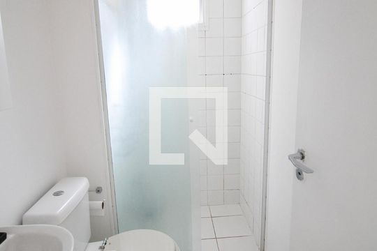 banheiro de apartamento à venda com 2 quartos, 50m² em Lauzane Paulista, São Paulo